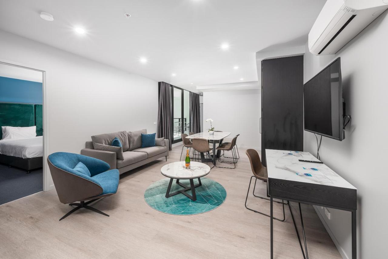 Oros Hotel And Apartments Oakleigh Exterior photo